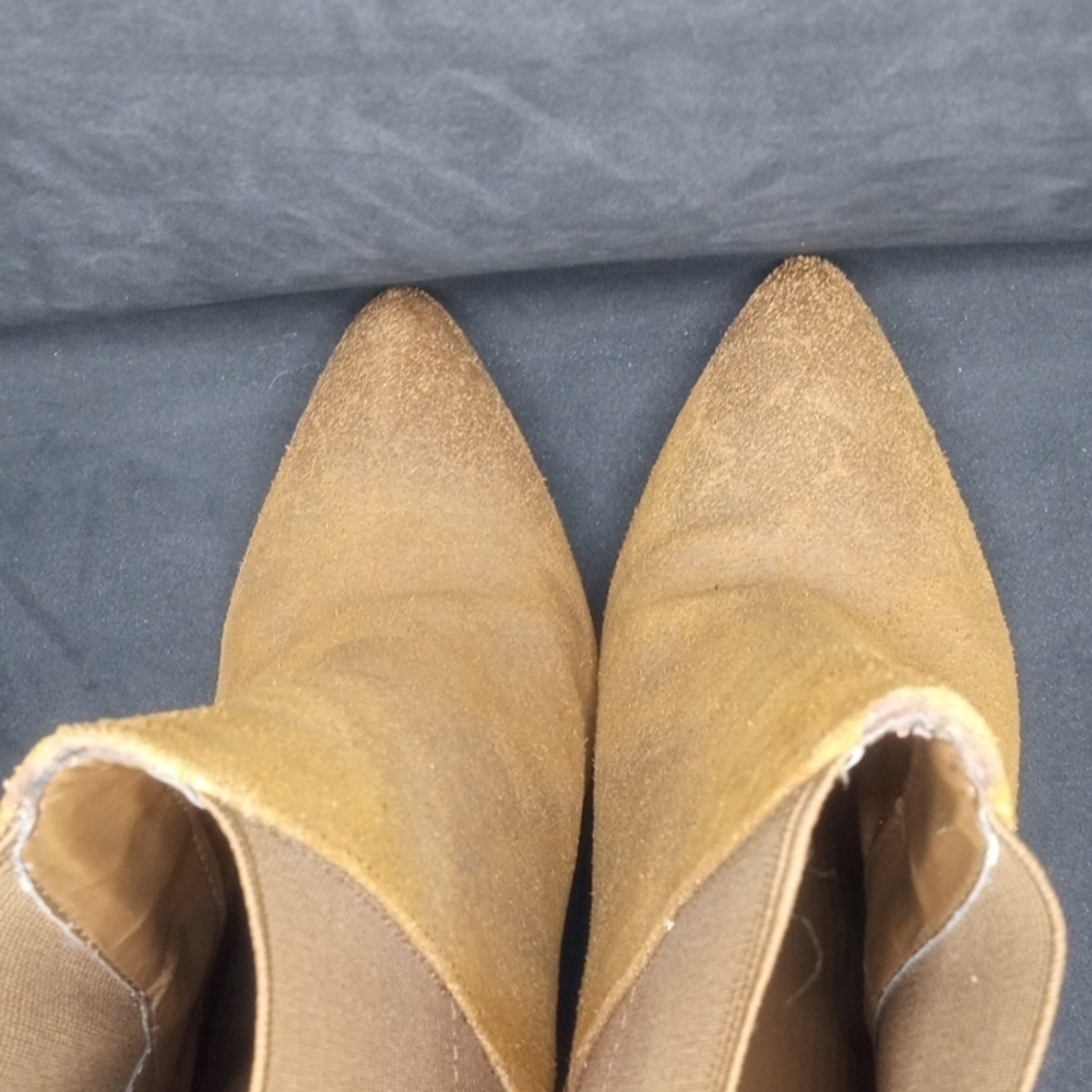 Crown Vintage Tan Ankle Booties Suede - Picture 6 of 10